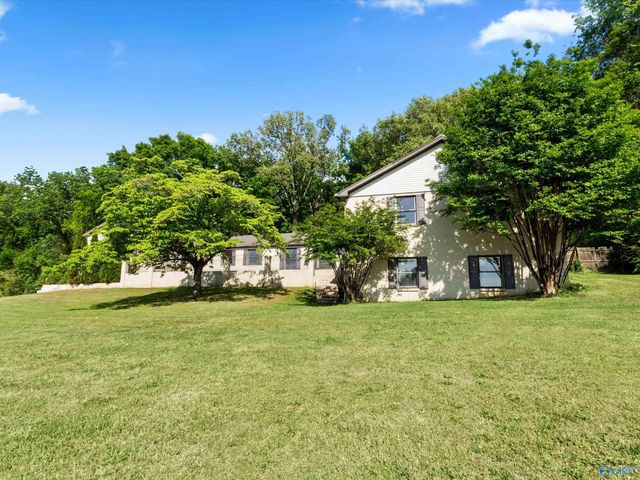 6309 Whitesburg Drive SE, Huntsville, AL 35802