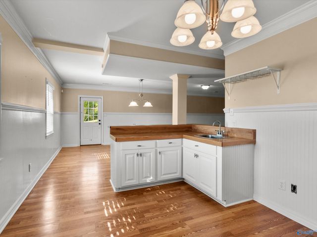 6309 Whitesburg Drive SE, Huntsville, AL 35802