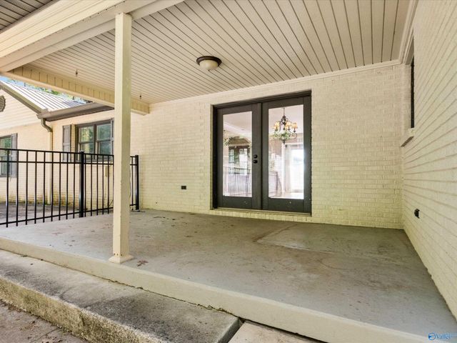 6309 Whitesburg Drive SE, Huntsville, AL 35802