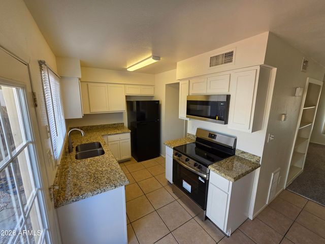 731 E Vaughn Drive, Tempe, AZ 85283