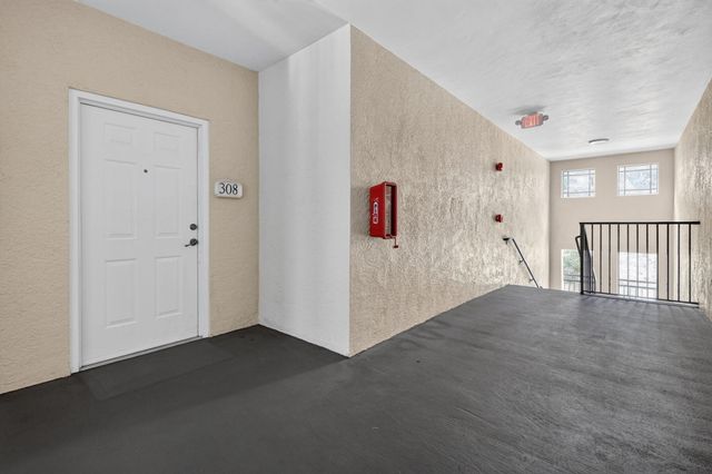 3020 Alcazar Place 308, Palm Beach Gardens, FL 33410