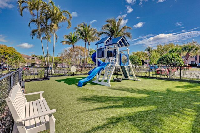 3020 Alcazar Place 308, Palm Beach Gardens, FL 33410
