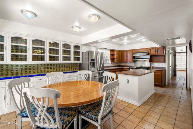 1505 LOST PADRE MINE Drive, El Paso, TX 79902