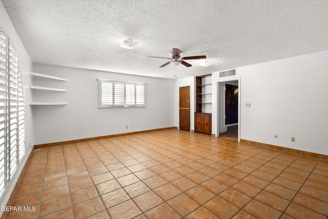 1505 LOST PADRE MINE Drive, El Paso, TX 79902