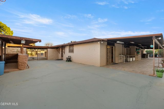 1505 LOST PADRE MINE Drive, El Paso, TX 79902