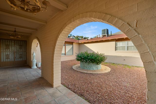 1505 LOST PADRE MINE Drive, El Paso, TX 79902