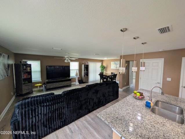 1380 OTTAWA Avenue, Jacksonville, FL 32210