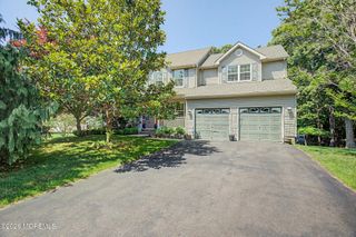 8 Cambridge Court, Little Egg Harbor, NJ 08087
