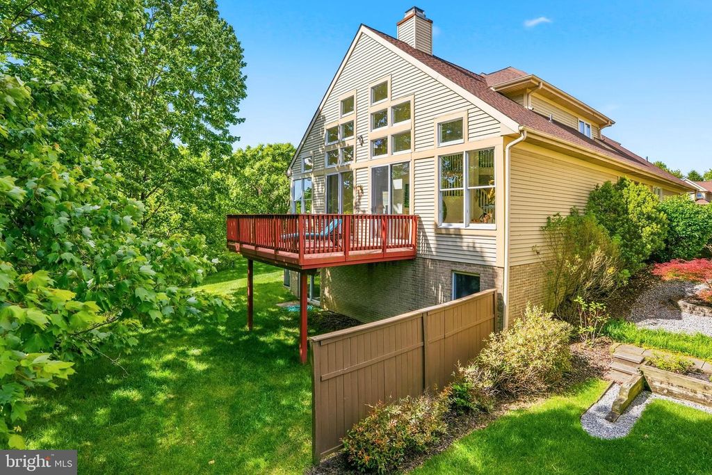 Image 34 of property listing at 29 STONE GATE CT, Baltimore, MD 21208