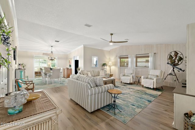 9 Collingville Court, Palm Coast, FL 32137