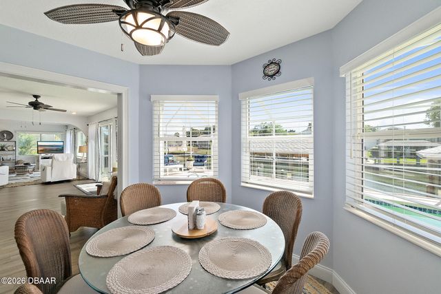 9 Collingville Court, Palm Coast, FL 32137