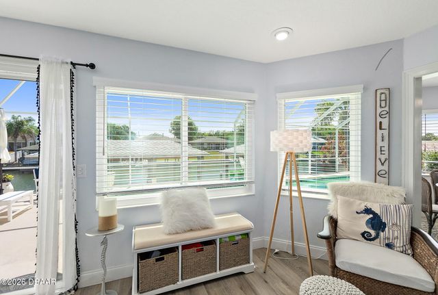 9 Collingville Court, Palm Coast, FL 32137