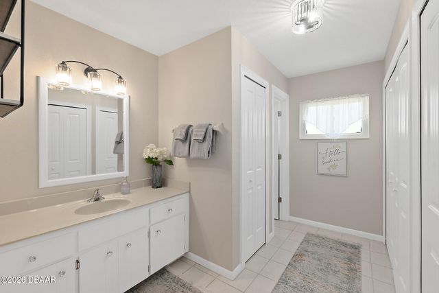 9 Collingville Court, Palm Coast, FL 32137