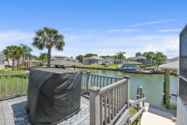 9 Collingville Court, Palm Coast, FL 32137