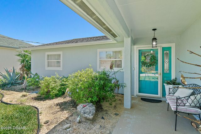 9 Collingville Court, Palm Coast, FL 32137