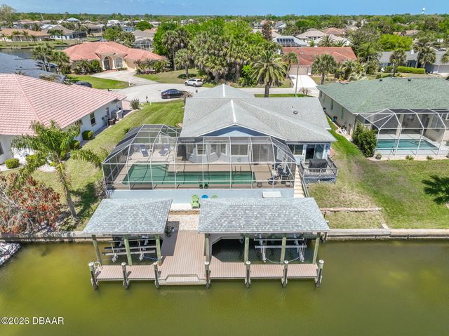 9 Collingville Court, Palm Coast, FL 32137