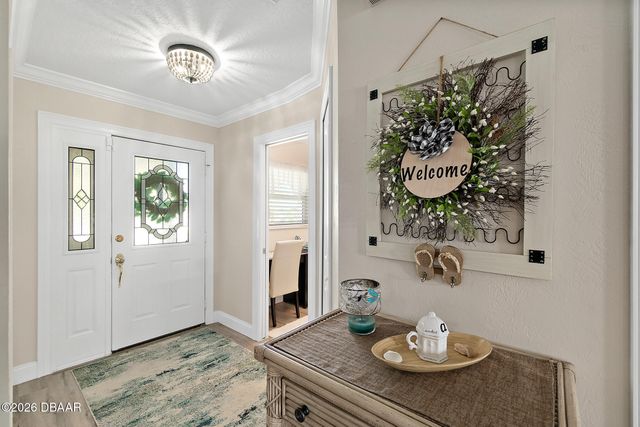 9 Collingville Court, Palm Coast, FL 32137