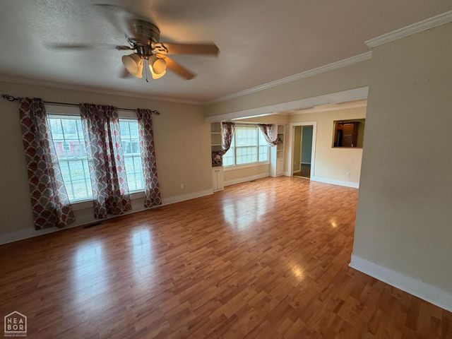 217 S 12th Avenue, Piggott, AR 72454