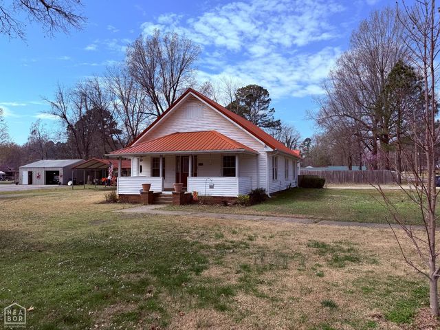 217 S 12th Avenue, Piggott, AR 72454