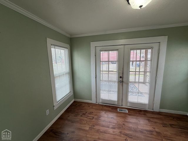 217 S 12th Avenue, Piggott, AR 72454