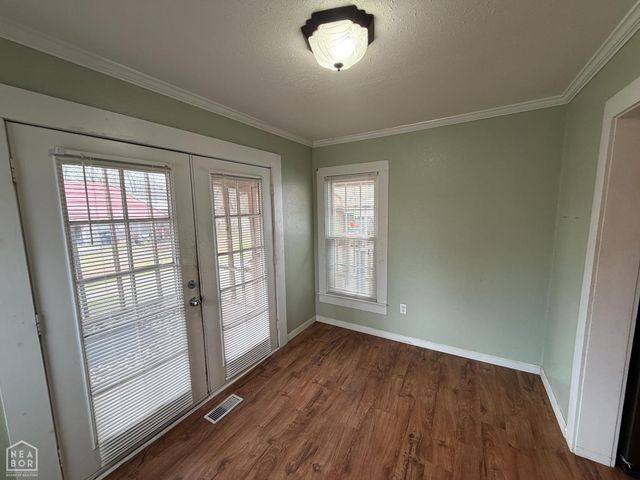 217 S 12th Avenue, Piggott, AR 72454