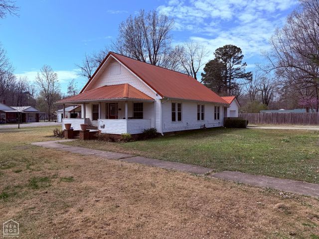 217 S 12th Avenue, Piggott, AR 72454