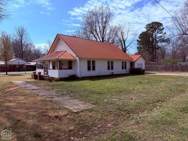 217 S 12th Avenue, Piggott, AR 72454