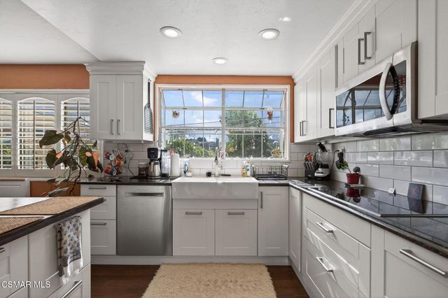 250 W Avenida De Las Flores, Thousand Oaks, CA 91360