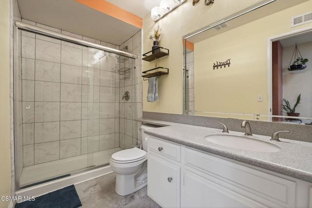 250 W Avenida De Las Flores, Thousand Oaks, CA 91360