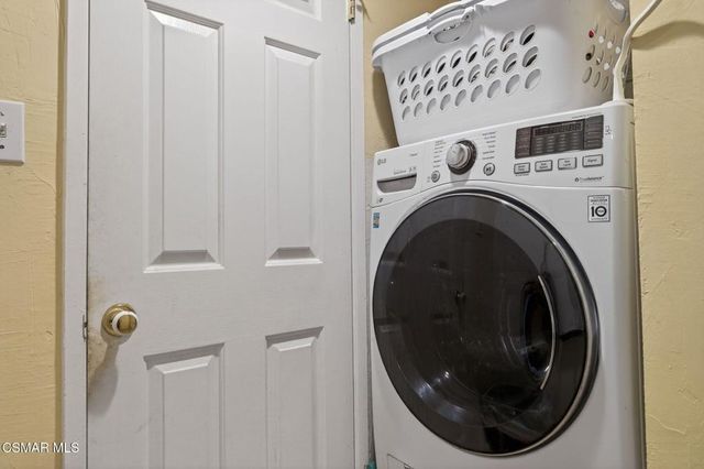 250 W Avenida De Las Flores, Thousand Oaks, CA 91360