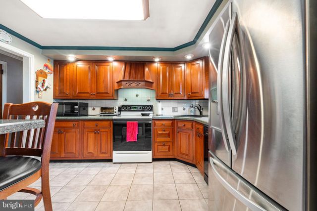3106 CONCORD DR, Cinnaminson, NJ 08077