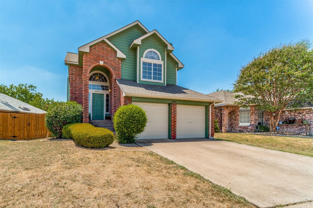 6717 Driffield Circle W, North Richland Hills, TX 76182