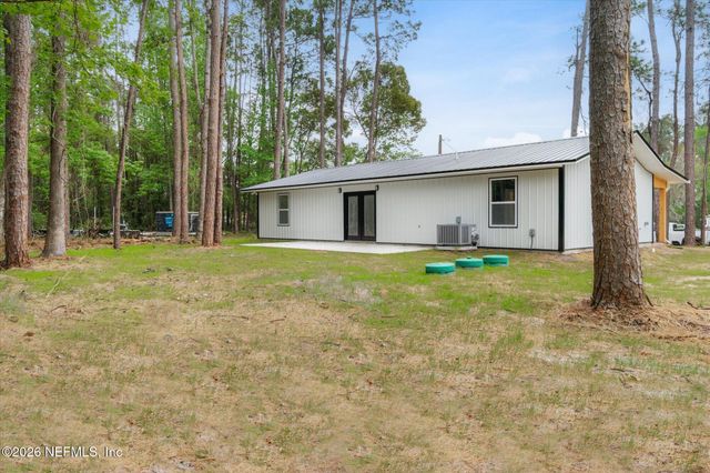 124 PARK Drive, Satsuma, FL 32187
