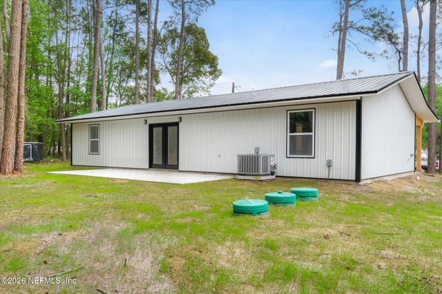 124 PARK Drive, Satsuma, FL 32187
