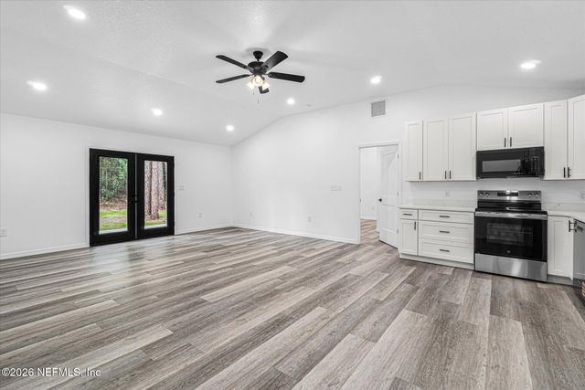 124 PARK Drive, Satsuma, FL 32187