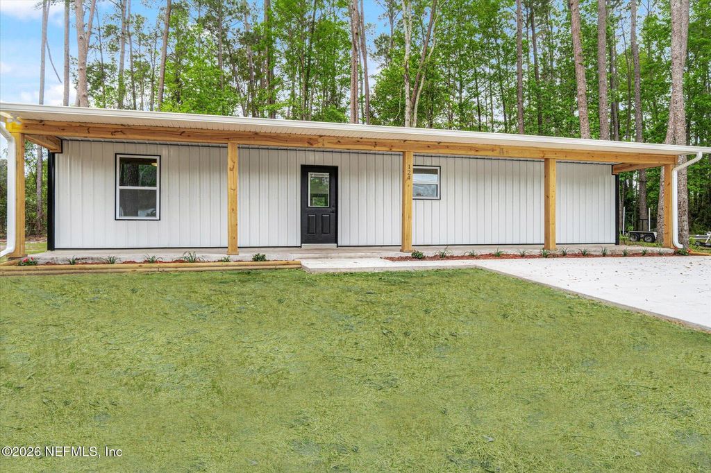 124 PARK Drive, Satsuma, FL 32187