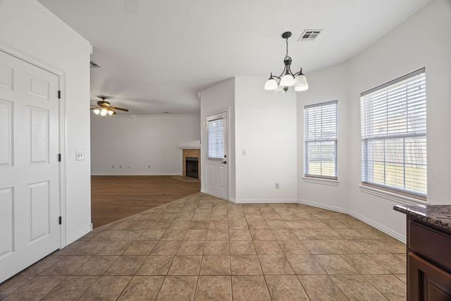 1900 SW Elington Street, Bentonville, AR 72713