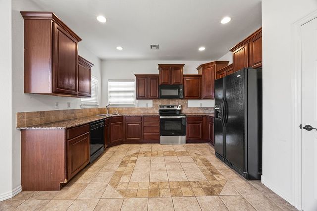 1900 SW Elington Street, Bentonville, AR 72713