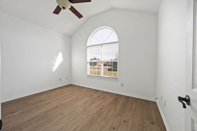 1900 SW Elington Street, Bentonville, AR 72713