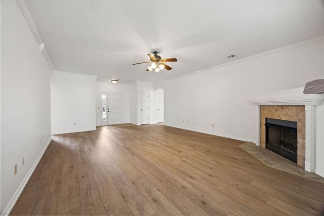 1900 SW Elington Street, Bentonville, AR 72713