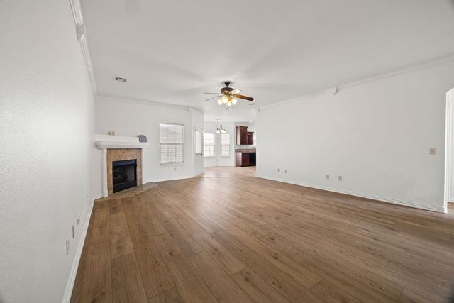 1900 SW Elington Street, Bentonville, AR 72713