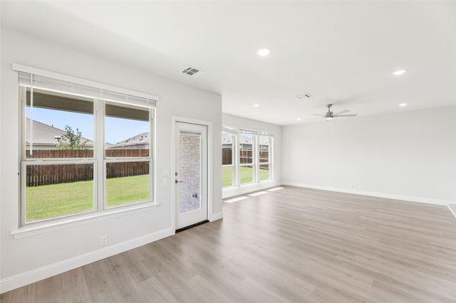 132 Silverleaf Drive, Balch Springs, TX 75181