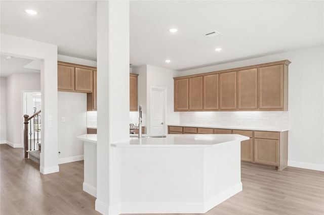 132 Silverleaf Drive, Balch Springs, TX 75181