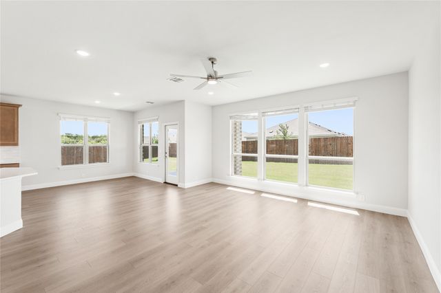 132 Silverleaf Drive, Balch Springs, TX 75181