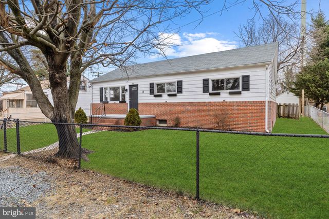 18 ARMOR CT, Middle River, MD 21220