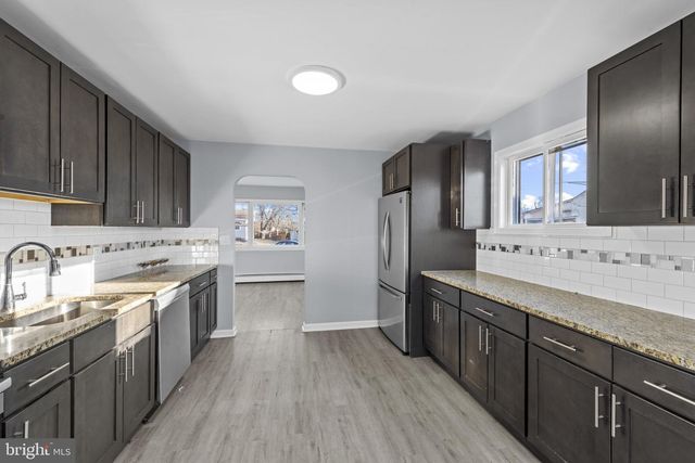 18 ARMOR CT, Middle River, MD 21220