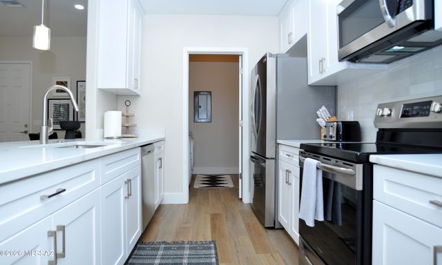 2040 E River Rd Unit 205, Tucson, AZ 85718