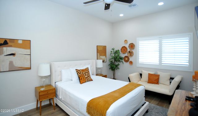 2040 E River Rd Unit 205, Tucson, AZ 85718