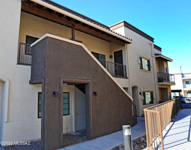 2040 E River Rd Unit 205, Tucson, AZ 85718