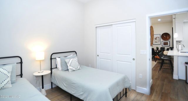2040 E River Rd Unit 205, Tucson, AZ 85718